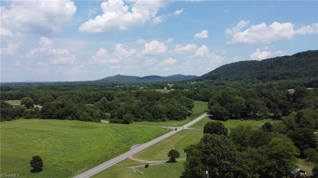 5337 Howell School Road Jonesville, NC 28642 - Photo 42 of 46 Gallery Image 42