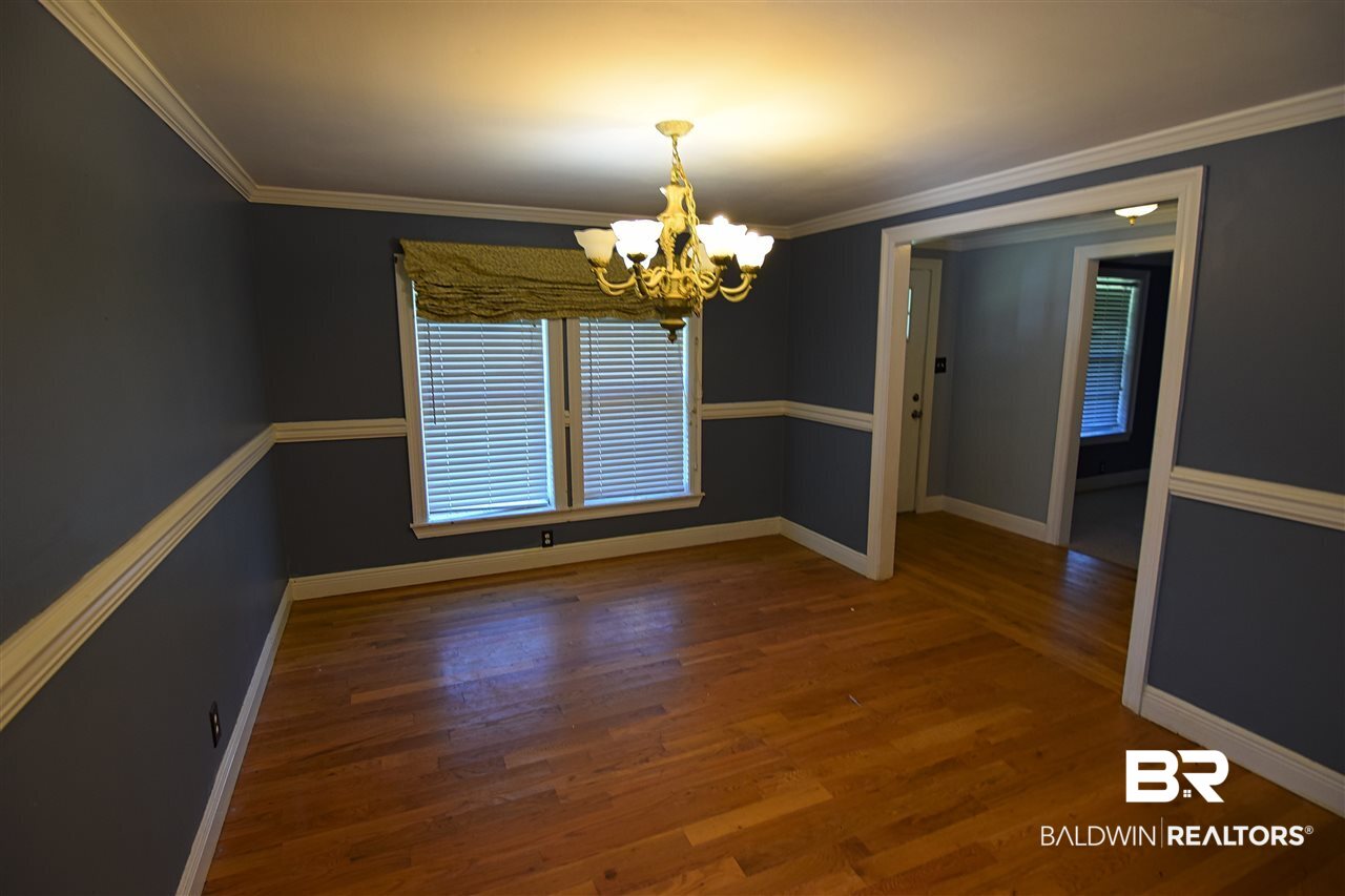 7851 Cuss Fork Road Wilmer, AL 36587 - Photo 6 of 16 Dining room