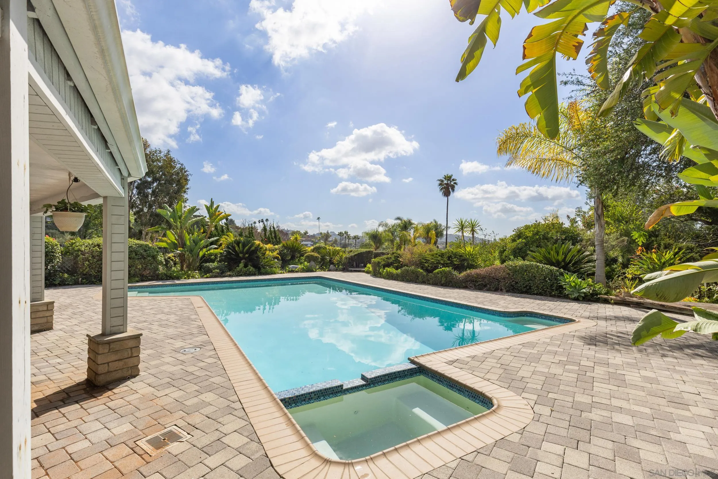 481 Stable Ridge Street El Cajon, CA 92019 - Photo 10 of 42 Gallery Image 10