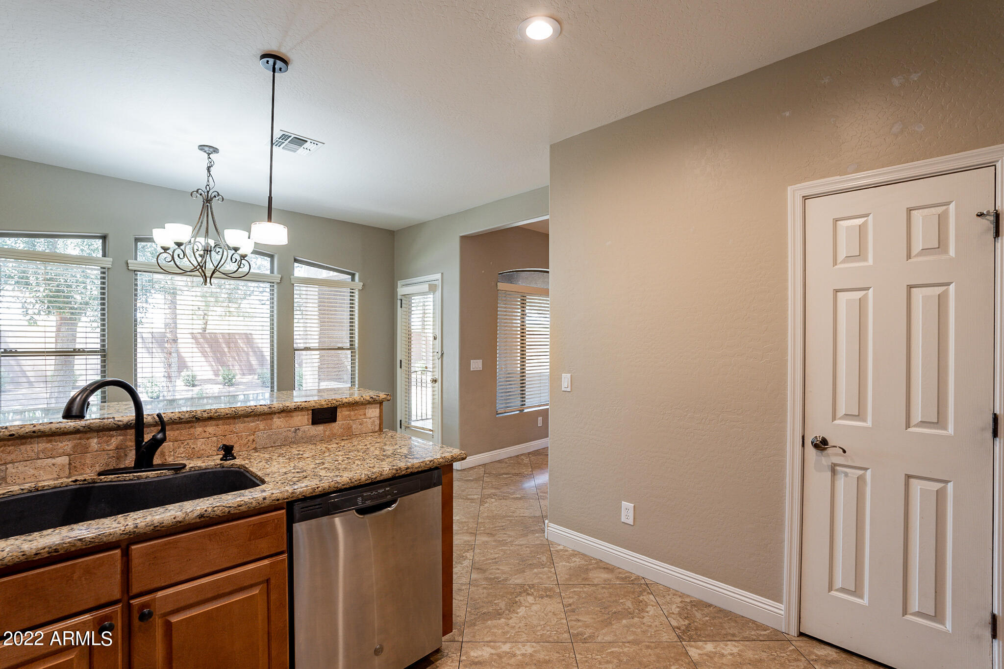 2600 East Springfield Place, Unit 89 Chandler, AZ 85286 - Photo 12 of 40 Springfield-17