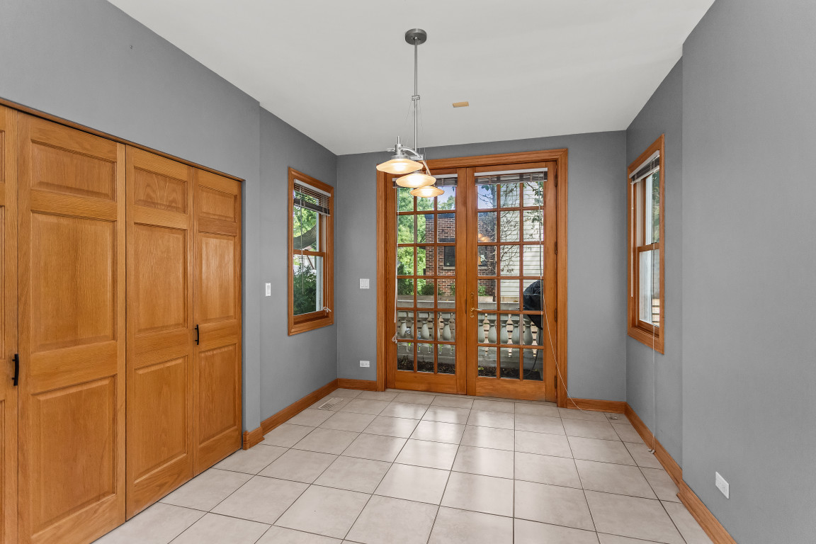 2236 Ridge Avenue Evanston, IL 60201 - Photo 18 of 68 Gallery Image 18