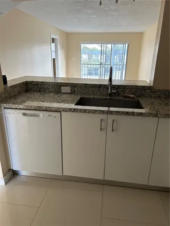 $1,780 | 7910 North Colony Circle, Unit 209, Tamarac, FL 33321