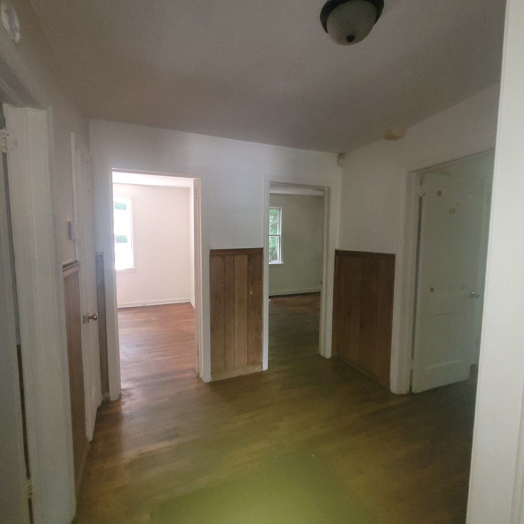 944 Booker Avenue Columbus, GA 31906 - Photo 7 of 11