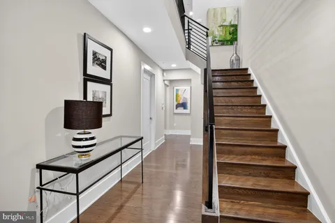 $1,498,000 | 432 Barlow Place, Bethesda, MD 20814