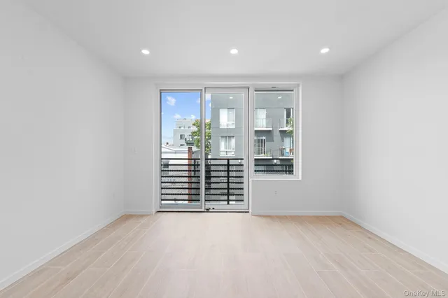 $673,000 | 366 Harman Street, Unit 3F | Bushwick