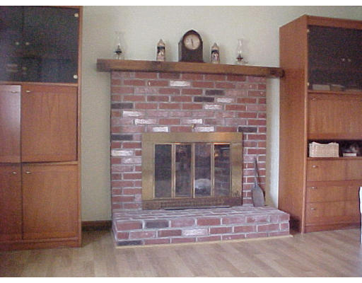17 Yoke Road Bridgewater, MA 02324 - Photo 8 of 14 Gallery Image 8