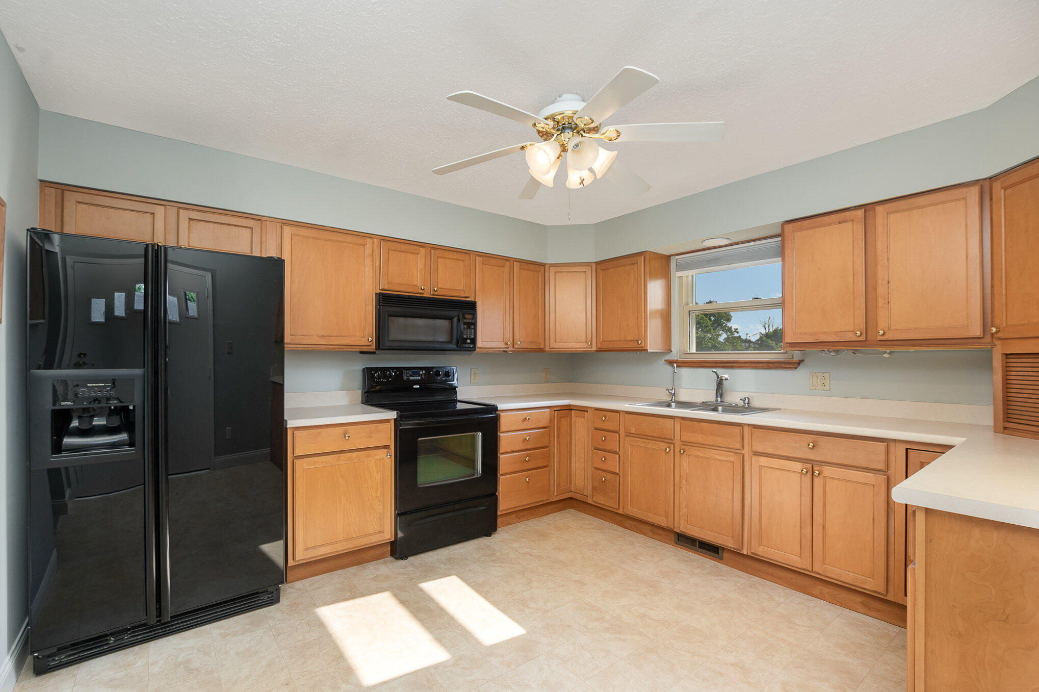 1213 Central Row Road Erlanger, KY 41018 - Photo 7 of 27