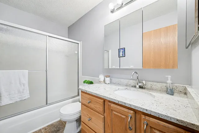 $147,500 | 1690 Highway 36, Unit 224, Roseville, MN 55113