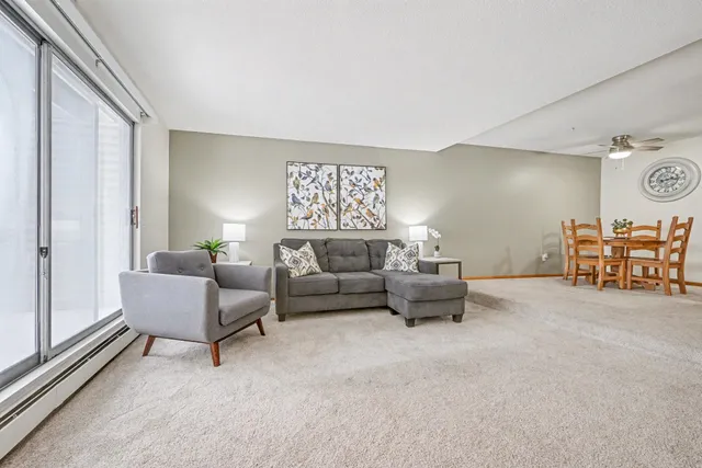 $147,500 | 1690 Highway 36, Unit 224, Roseville, MN 55113