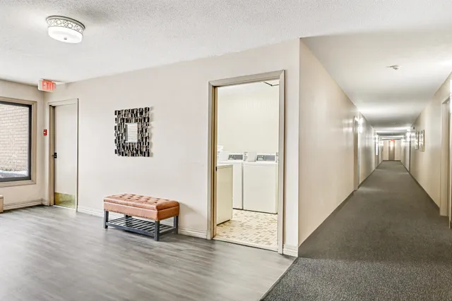 $147,500 | 1690 Highway 36, Unit 224, Roseville, MN 55113