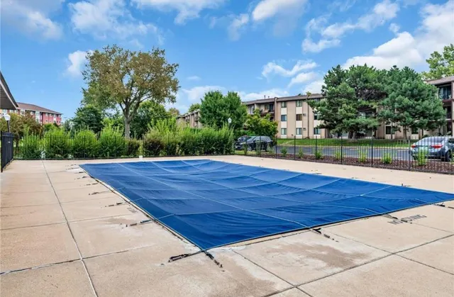 $147,500 | 1690 Highway 36, Unit 224, Roseville, MN 55113