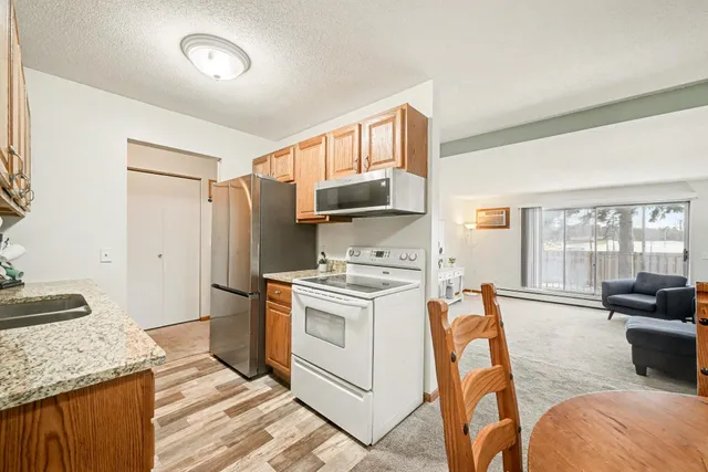 $147,500 | 1690 Highway 36, Unit 224, Roseville, MN 55113
