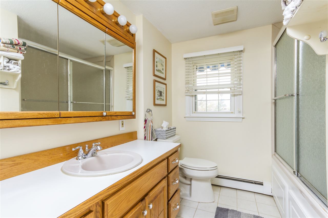 99 Peele Road Nashua, NH 03062 - Photo 13 of 29