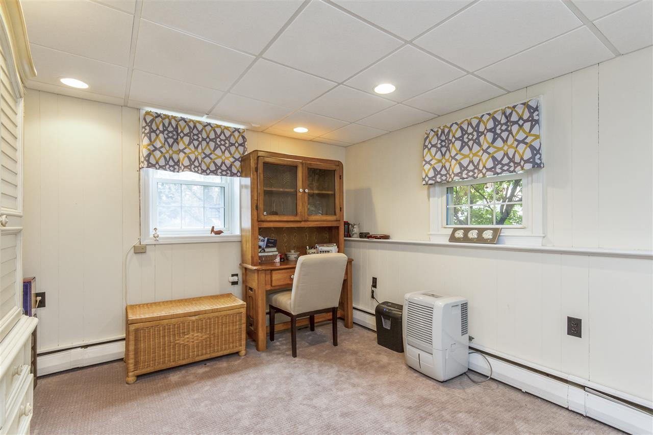 99 Peele Road Nashua, NH 03062 - Photo 17 of 29