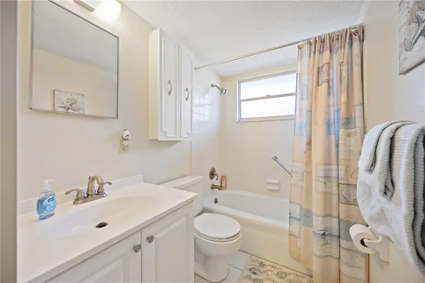 $1,600 | 102 Capri Isles Boulevard, Unit 103, Venice, FL 34292