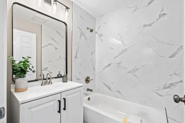 $1,299,000 | 645 Baden Avenue, Unit 4, South San Francisco, CA 94080