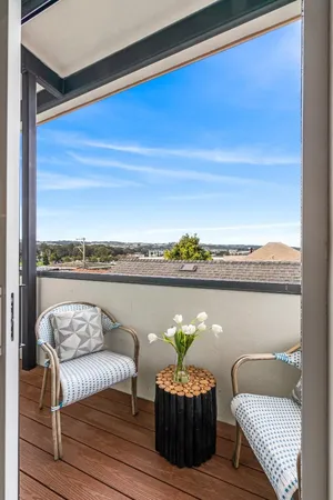 $1,299,000 | 645 Baden Avenue, Unit 4, South San Francisco, CA 94080