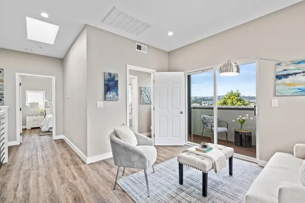 $1,299,000 | 645 Baden Avenue, Unit 4, South San Francisco, CA 94080