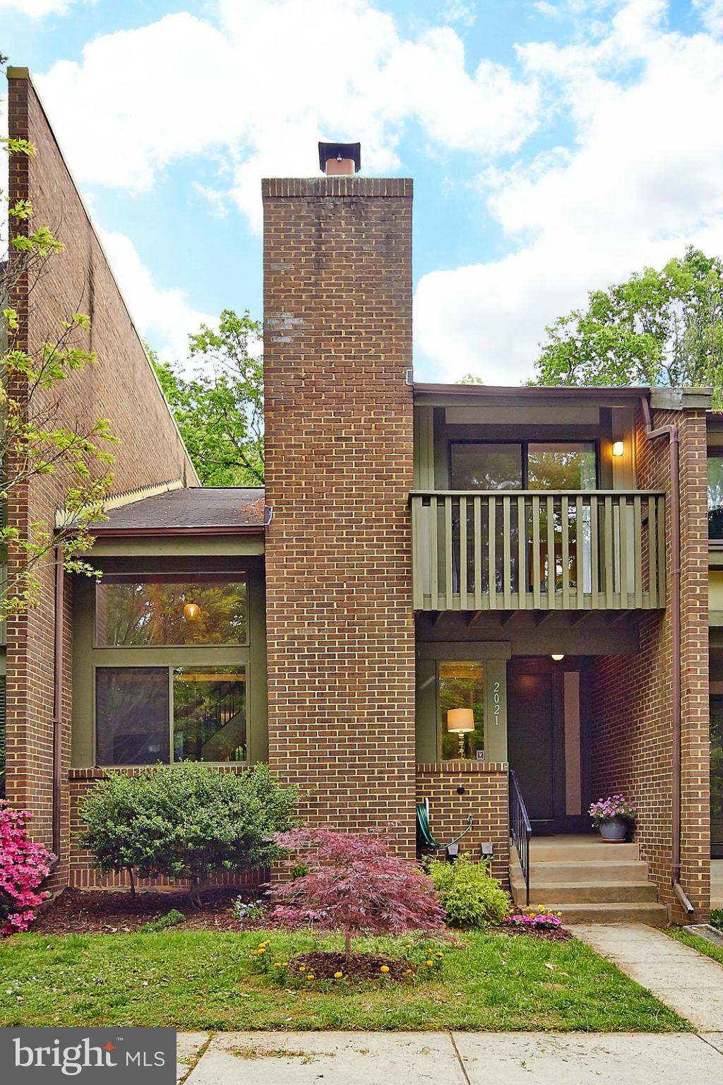2021 Winged Foot Court Reston, VA 20191 - Photo 3 of 28 Welcome Home