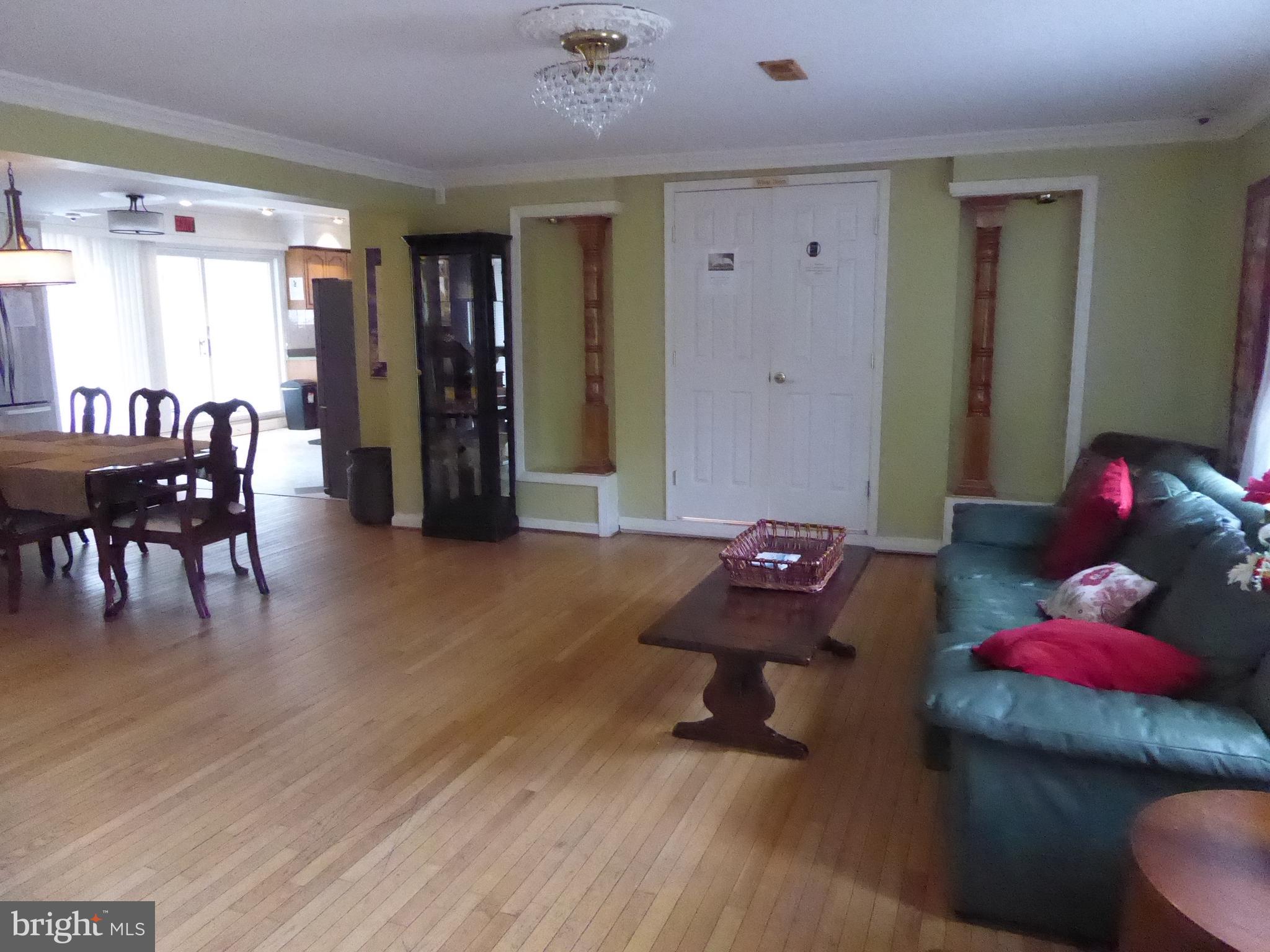 Living Area Main Level