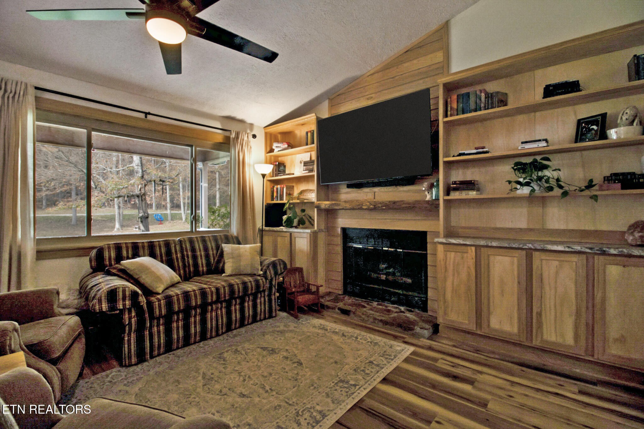 320 Timberland Road Crossville, TN 38572 - Photo 3 of 31 Gallery Image 3