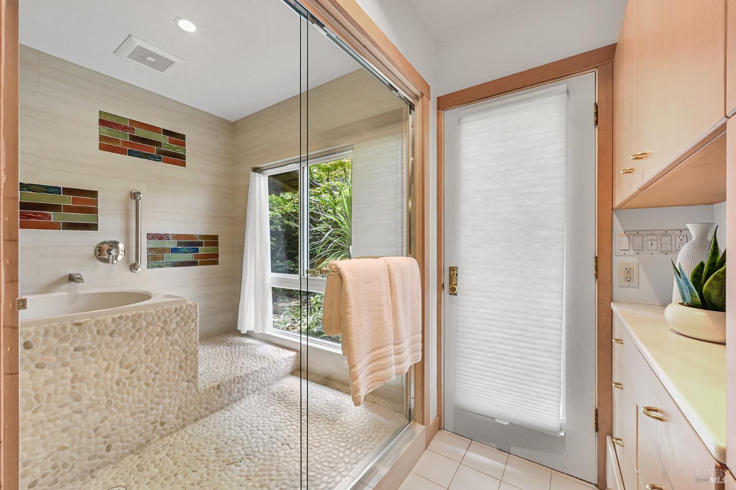73 Cloud View Road Sausalito, CA 94965 - Photo 33 of 60