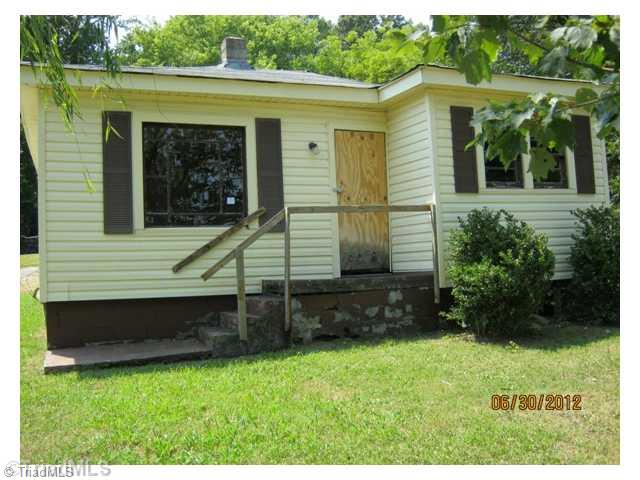 1333 Ridge Road Lexington, NC 27295 - Photo 1 of 10 Exterior Front.