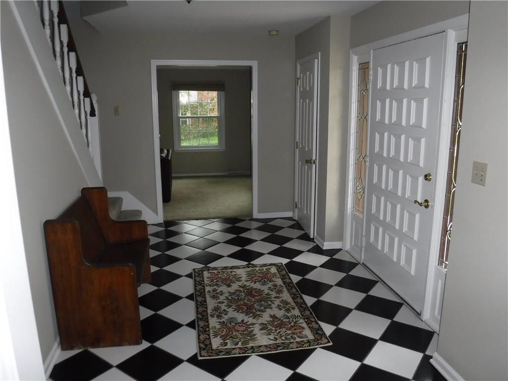 1224 Alderly Road Indianapolis, IN 46260 - Photo 15 of 36 Gallery Image 15