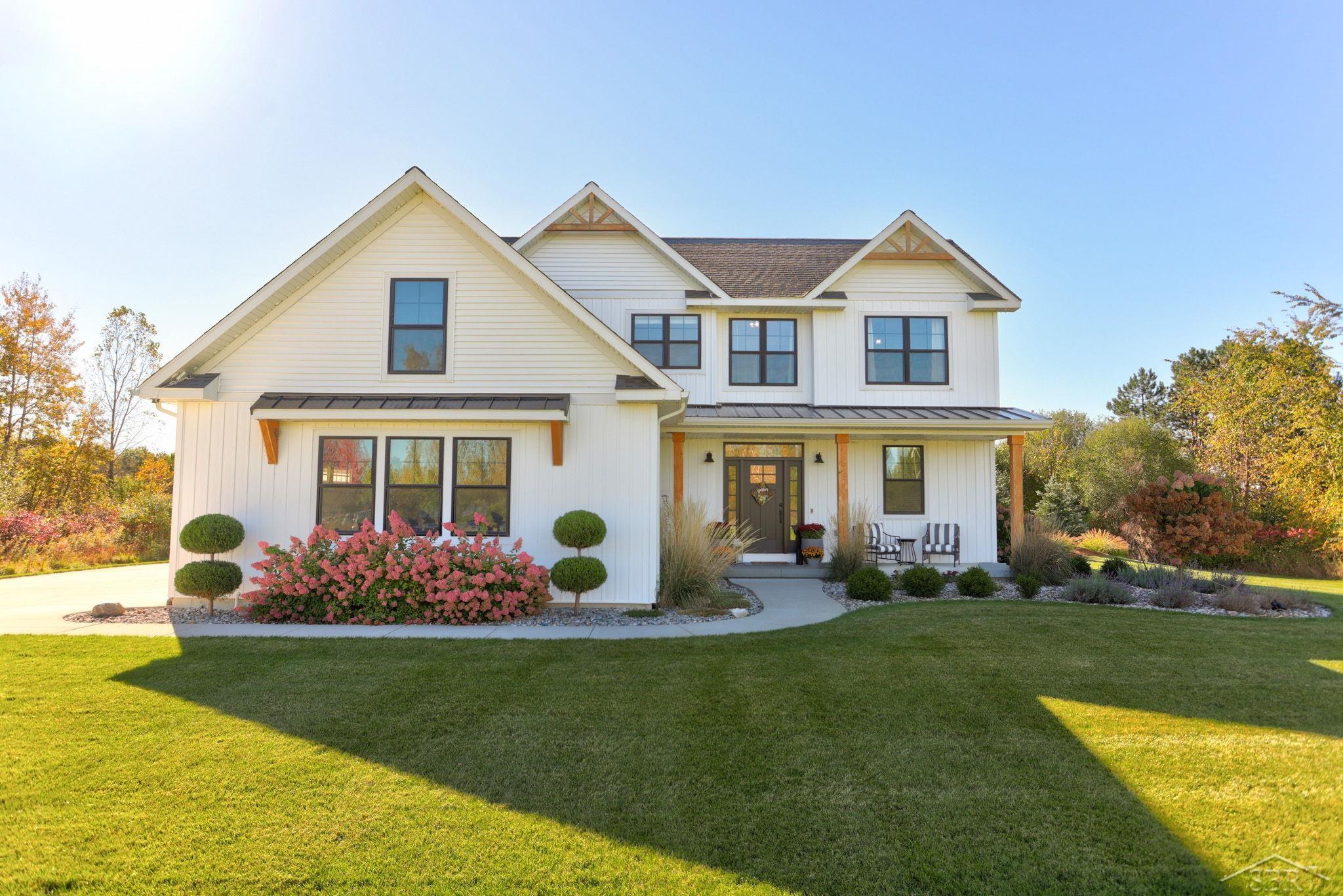 10421 Buck Road Freeland, MI 48623 - Photo 1 of 76