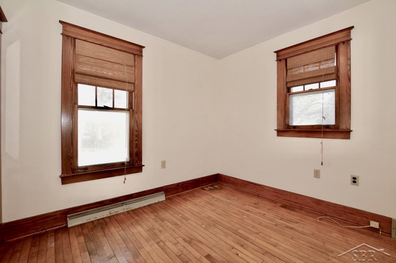 406 Tittabawassee Road Zilwaukee, MI 48604 - Photo 12 of 17