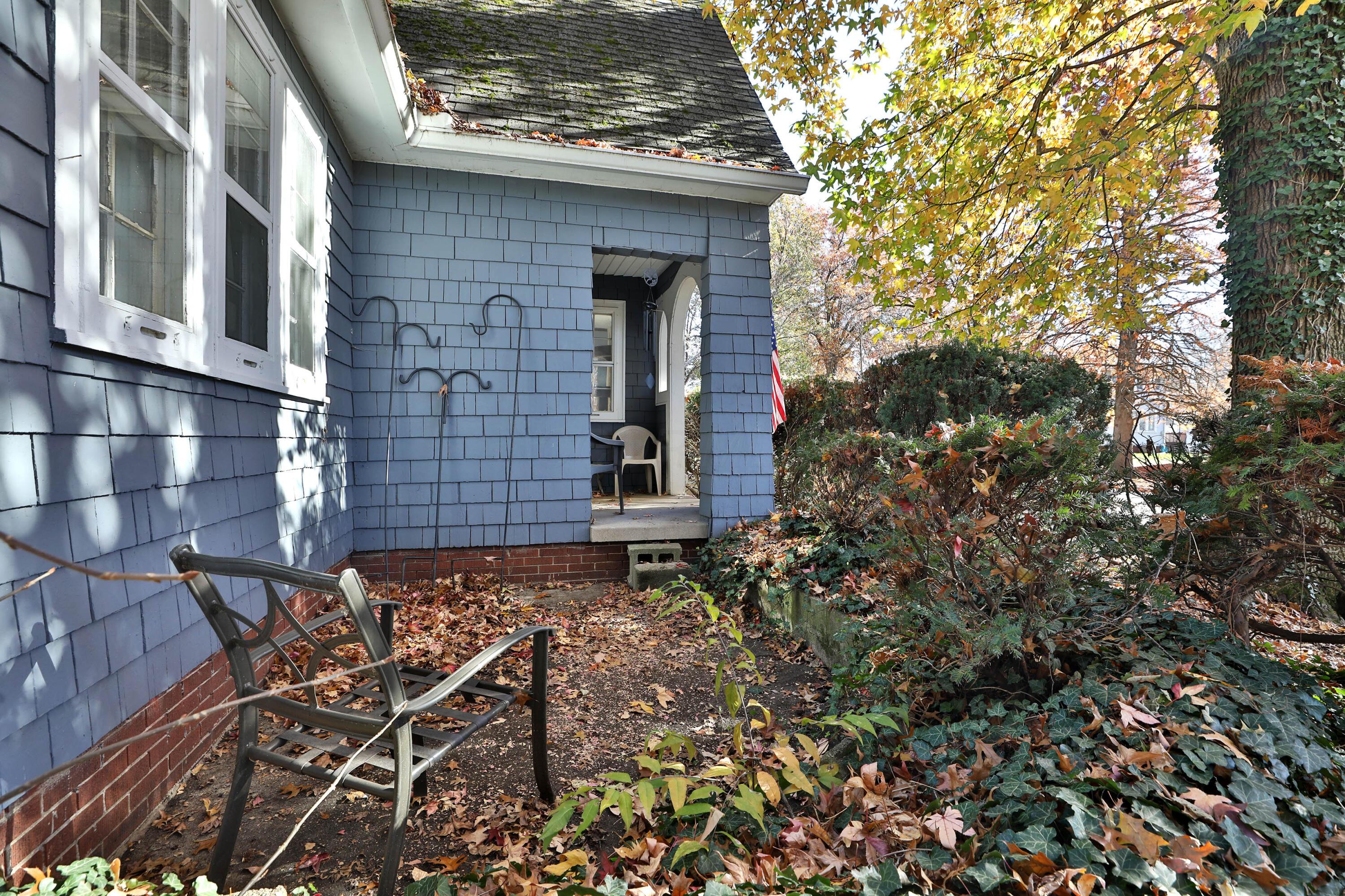 82 Blenheim Road Columbus, OH 43214 - Photo 46 of 51 82-Blenheim-Exteriors-08
