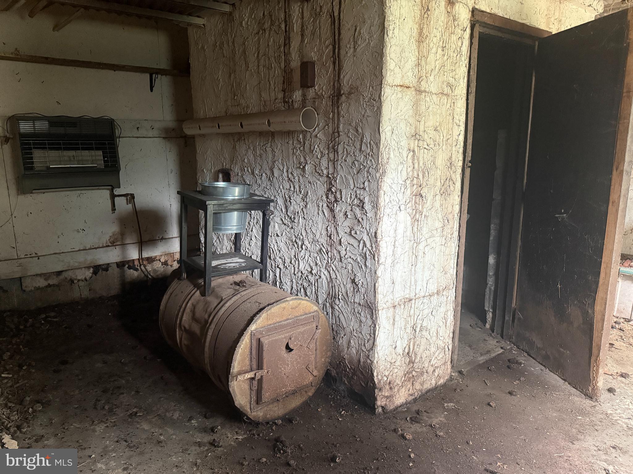 209 Hill Road Elverson, PA 19520 - Photo 43 of 58 Smokehouse