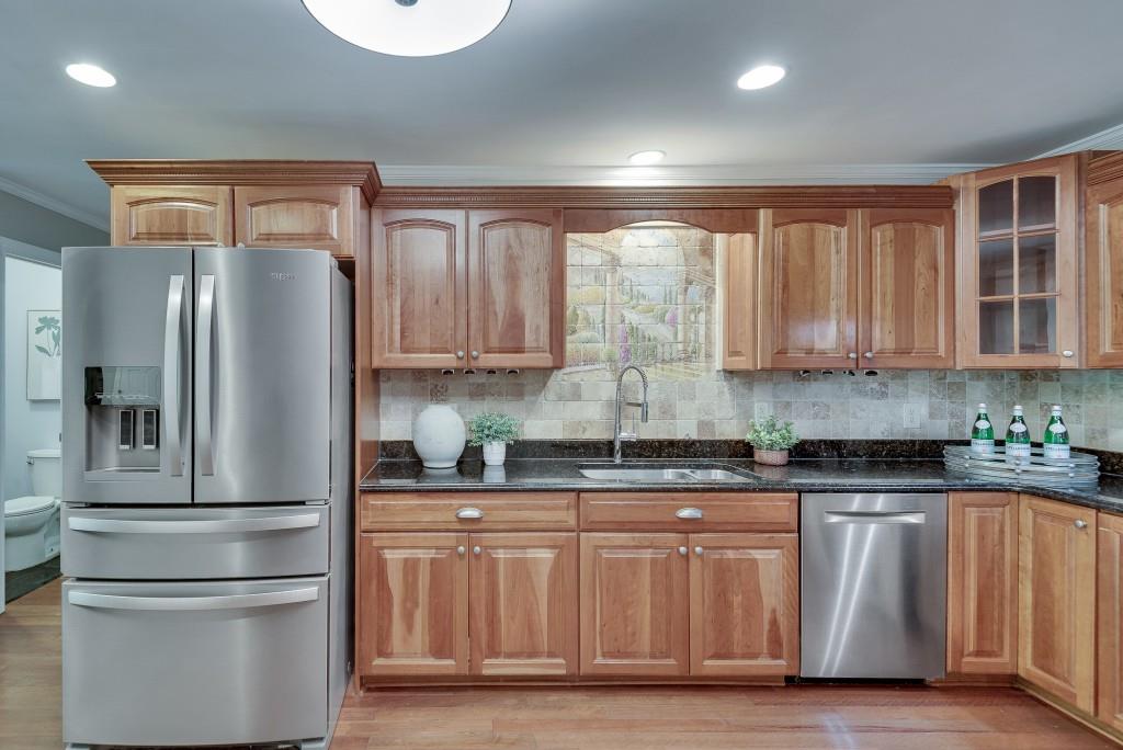 3684 Hunting Ridge Drive Southwest Lilburn, GA 30047 - Photo 15 of 57