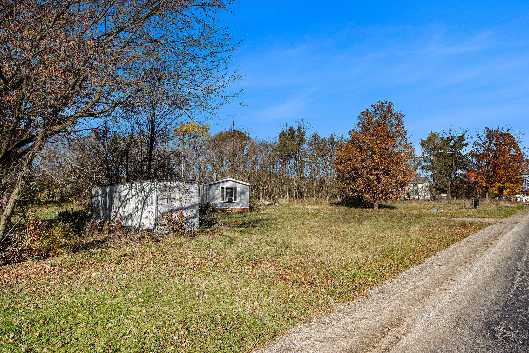 50310 Chamberlain Road Marcellus, MI 49067 - Photo 2 of 11 004_50310chamberlain_3_959