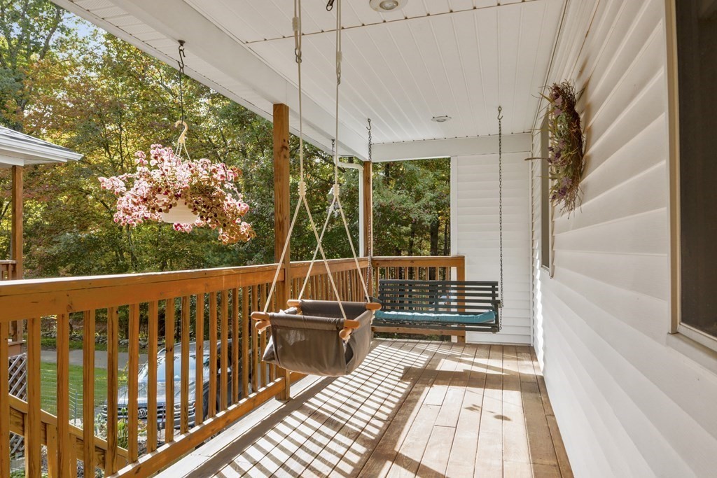 94 New Boston Road Dudley, MA 01571 - Photo 3 of 41 Gallery Image 3