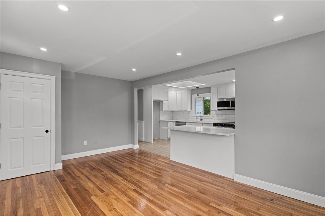 249 Barneyville Road Swansea, MA 02777 - Photo 12 of 40