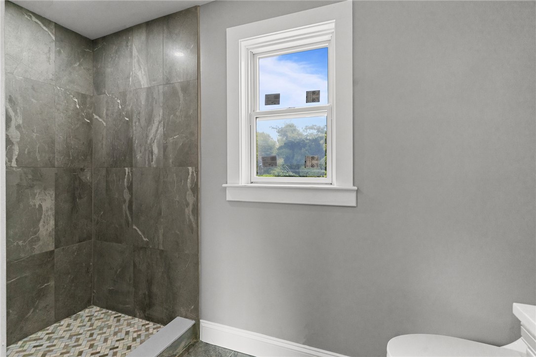 249 Barneyville Road Swansea, MA 02777 - Photo 24 of 40