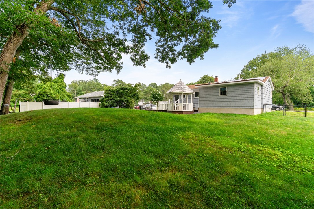 249 Barneyville Road Swansea, MA 02777 - Photo 35 of 40