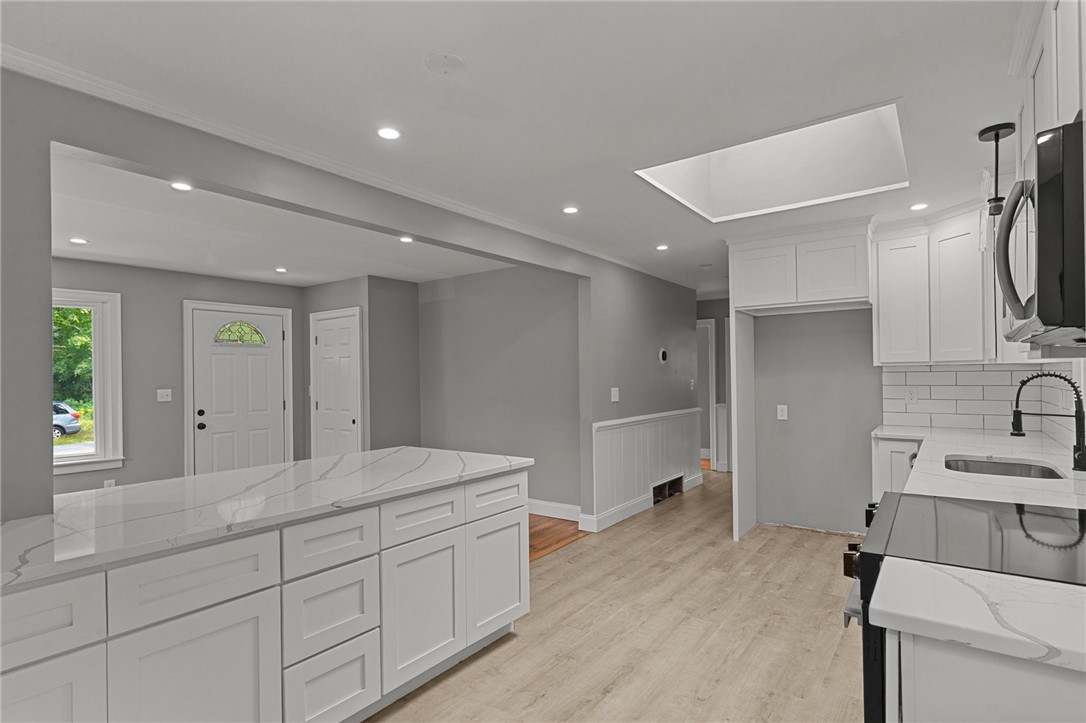 249 Barneyville Road Swansea, MA 02777 - Photo 5 of 40