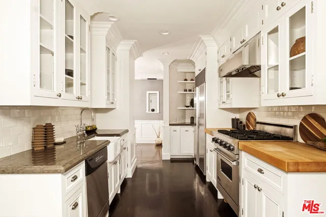 $995,000 | 8455 Fountain Avenue, Unit 411, West Hollywood, CA 90069