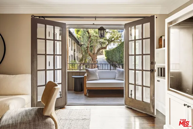 $995,000 | 8455 Fountain Avenue, Unit 411, West Hollywood, CA 90069