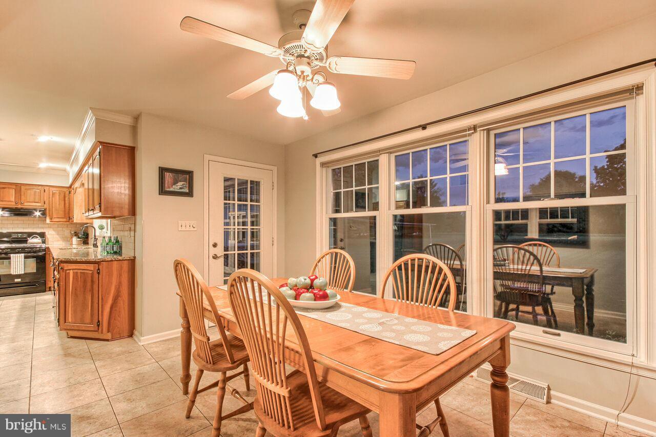 1668 Walker Road Chambersburg, PA 17202 - Photo 10 of 25 Interior (General)
