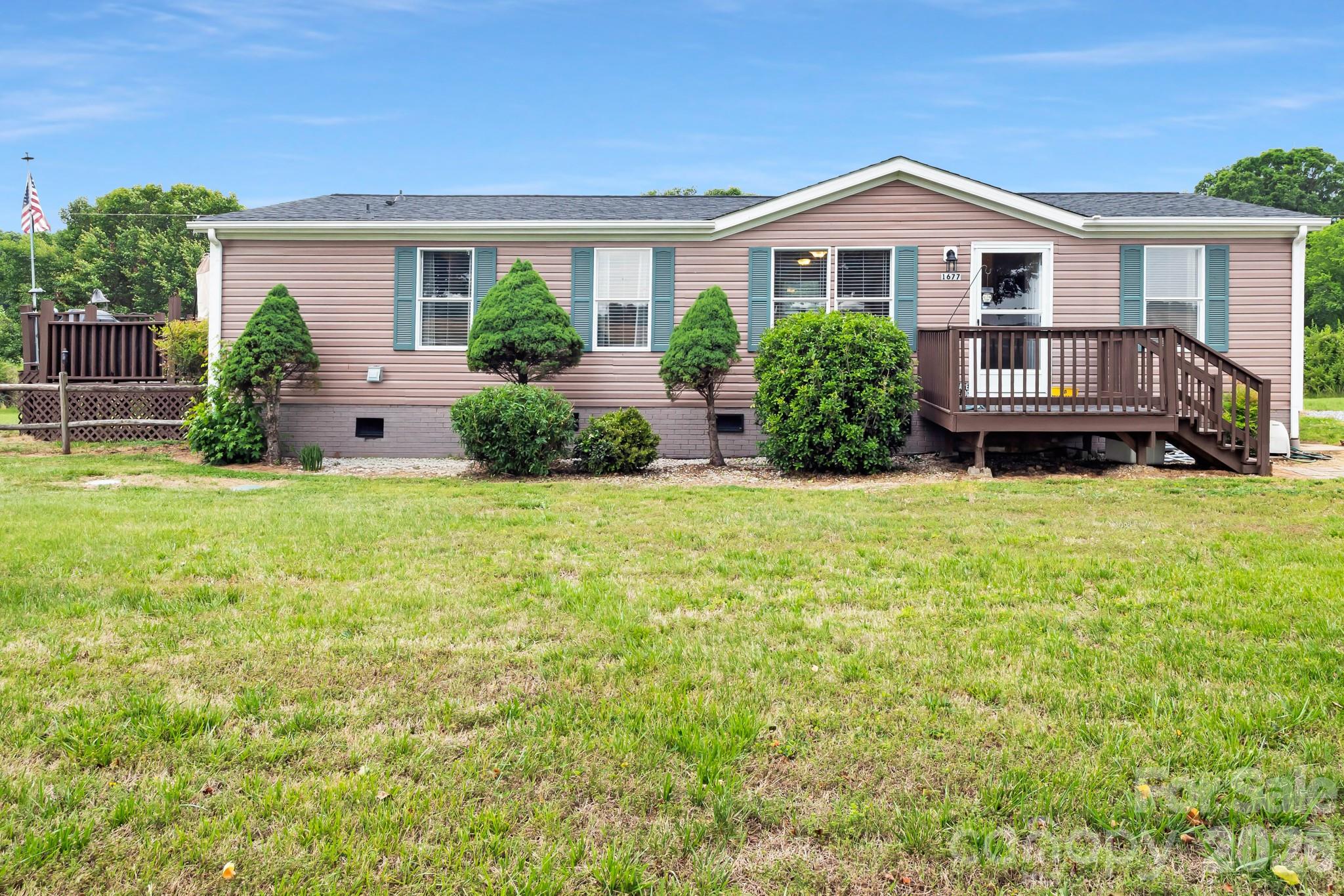 1677 Jennings Road Olin, NC 28660 - Photo 2 of 24