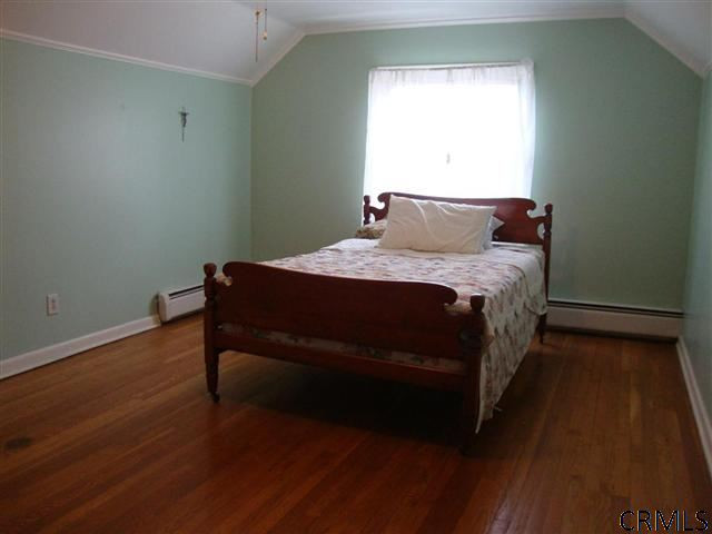 2437 Lenox Road Schenectady, NY 12308 - Photo 4 of 17 Photo 4