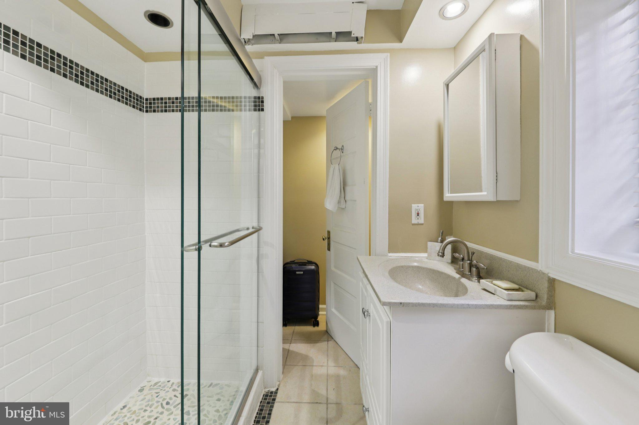 4968 Quebec Street Northwest Washington, DC 20016 - Photo 19 of 39