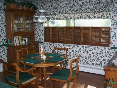 751 North Riverside Avenue St. Clair, MI 48079 - Photo 8 of 9 112422-7.JPG