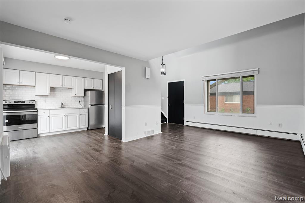 3915-4 Devon Road, Unit 4 Royal Oak, MI 48073 - Photo 6 of 14
