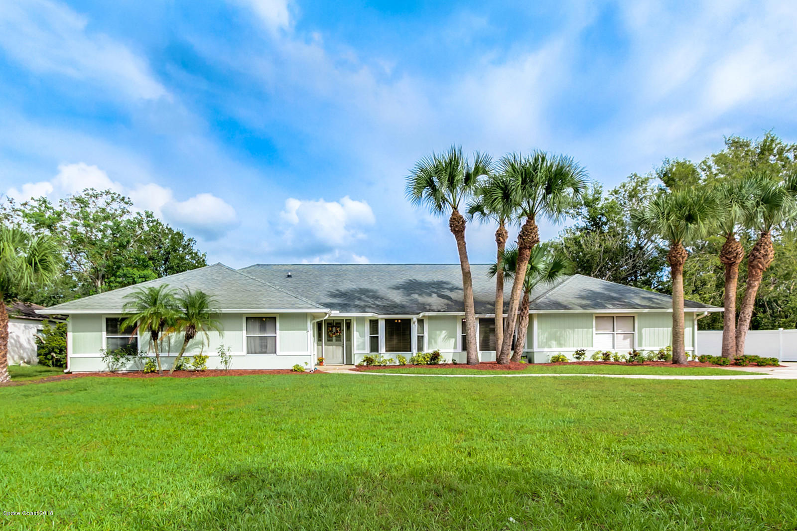 4300 Country Road Melbourne, FL 32934 - Photo 2 of 46 Tastefully Landscaped