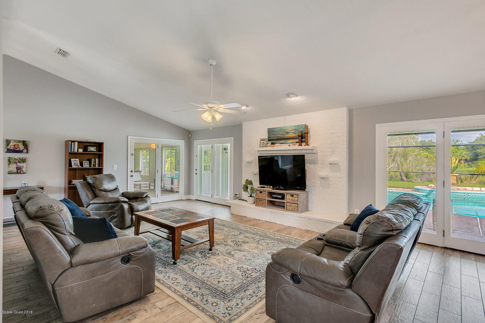 4300 Country Road Melbourne, FL 32934 - Photo 8 of 46 Family Room With Pool Views