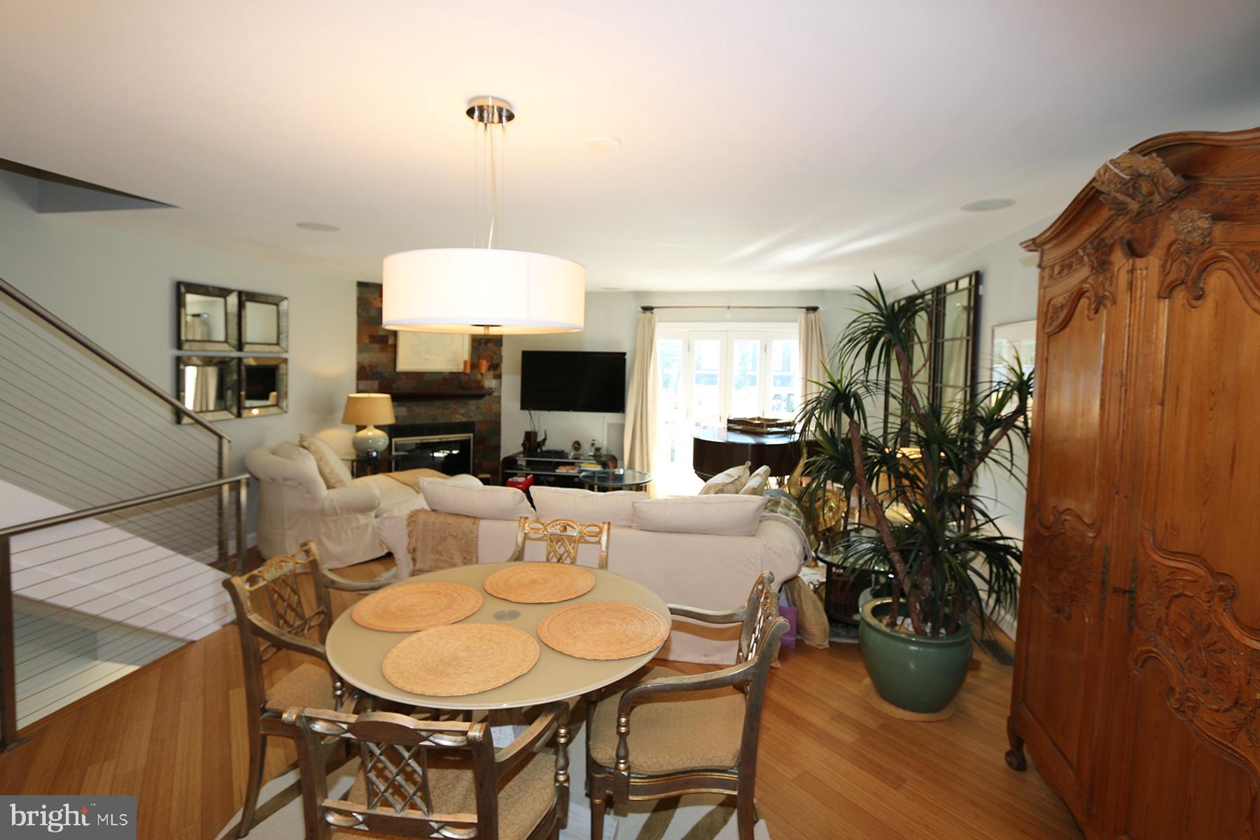 31 6th Street, Unit B Rehoboth Beach, DE 19971 - Photo 11 of 37 31B Sixth St Dining to Family
